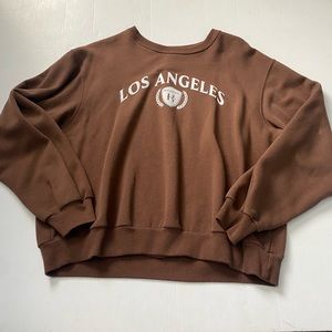 Hollister Brown Crewneck Size M